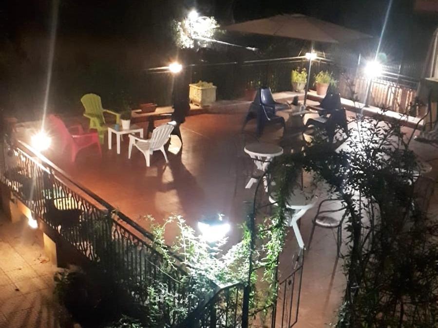 Отель Le Streghe Di Roma Экстерьер фото